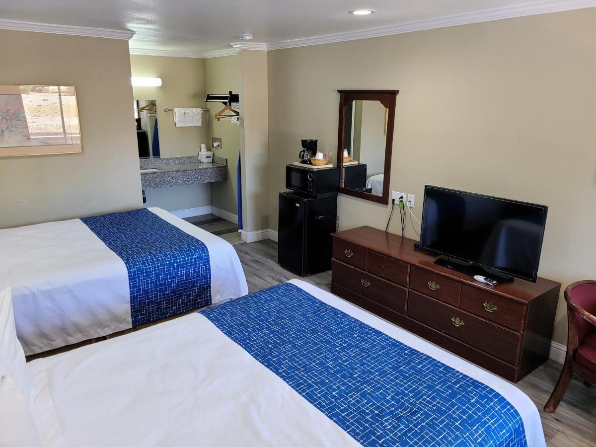 Travelodge By Wyndham Clearlake Exteriör bild