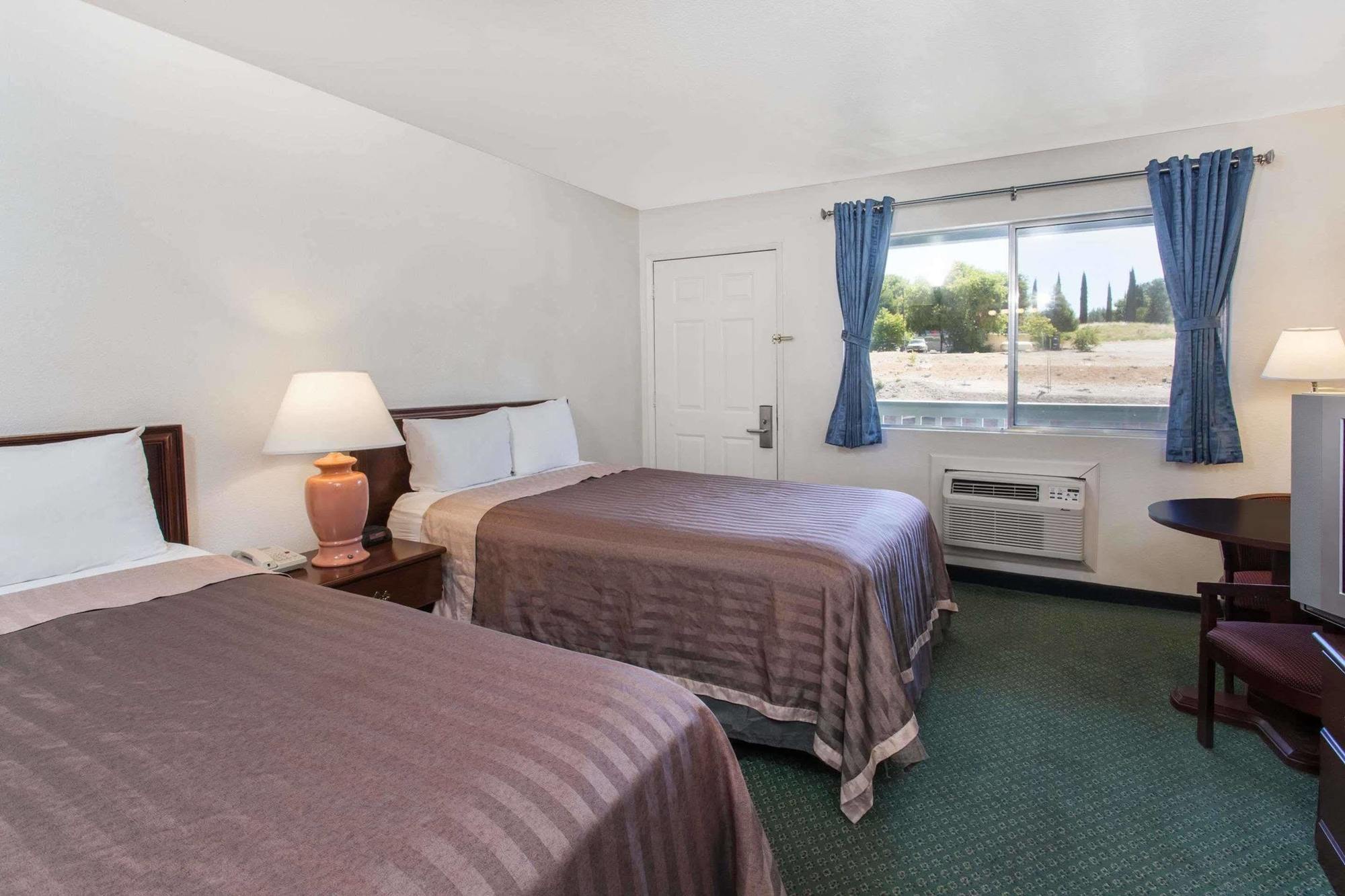 Travelodge By Wyndham Clearlake Exteriör bild