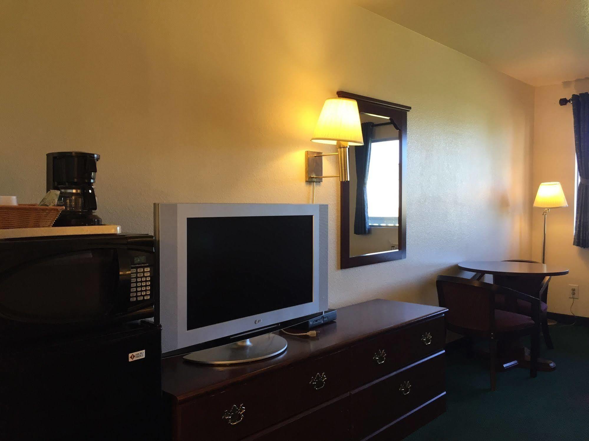 Travelodge By Wyndham Clearlake Exteriör bild